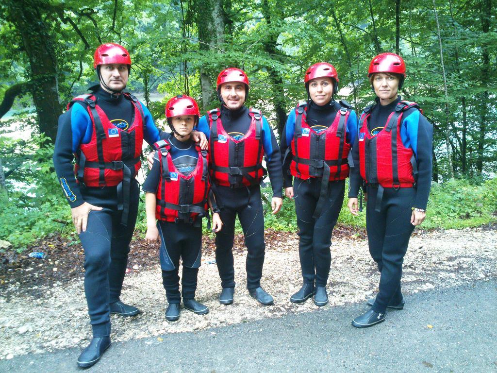 Rafting Camp Tara Center Tri Vodenice Bastasi Екстериор снимка