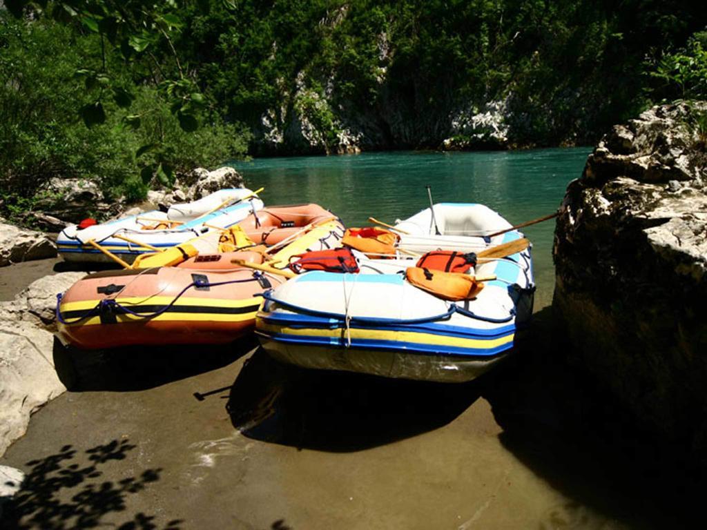 Rafting Camp Tara Center Tri Vodenice Bastasi Екстериор снимка