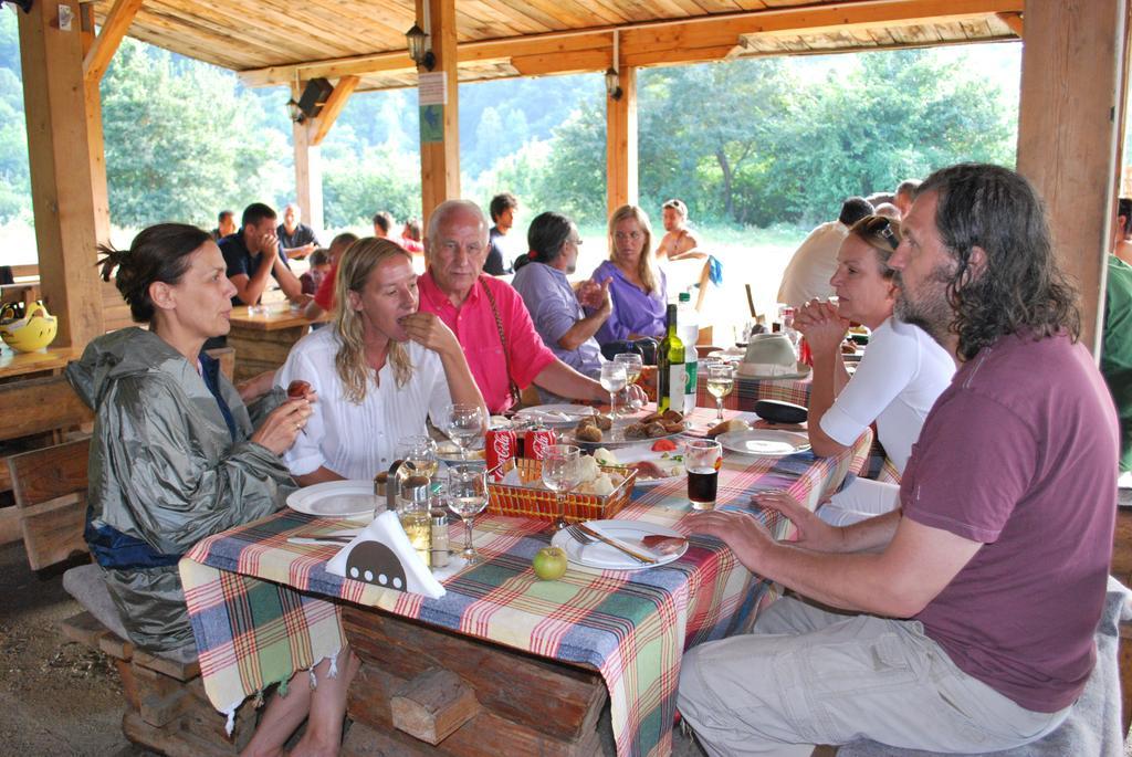 Rafting Camp Tara Center Tri Vodenice Bastasi Стая снимка