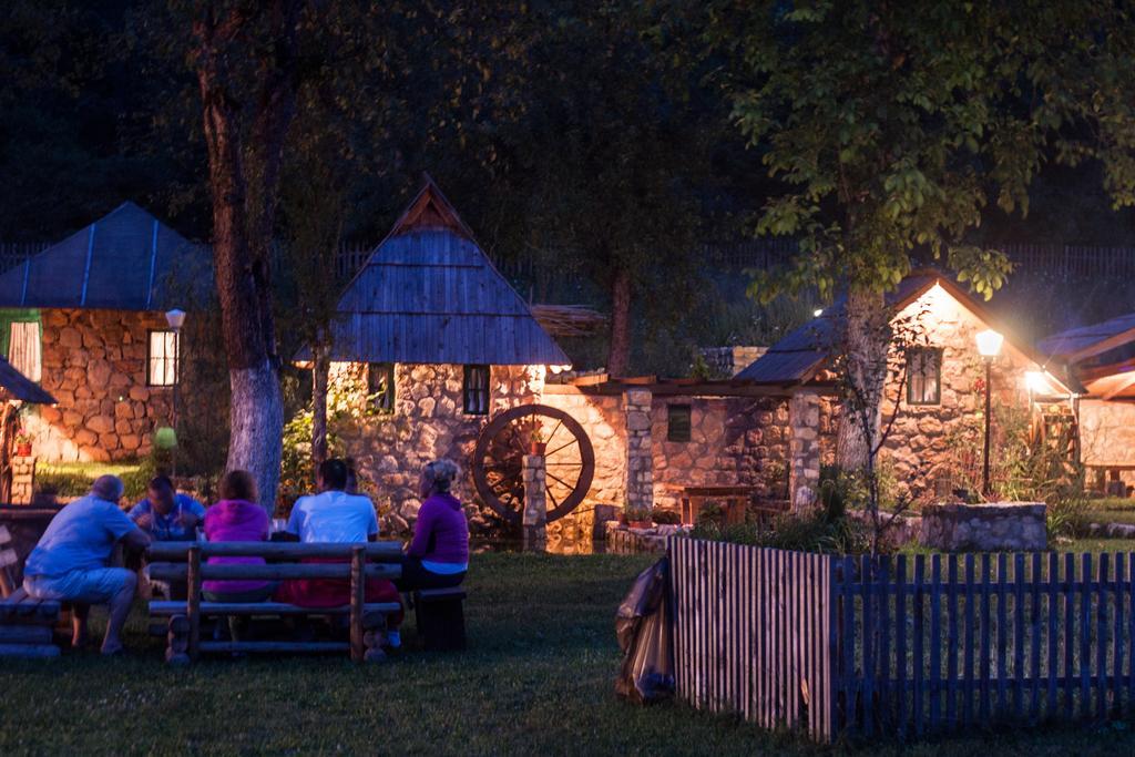Rafting Camp Tara Center Tri Vodenice Bastasi Стая снимка